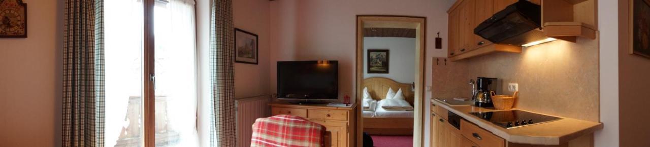 Hotel Ferienhaus Waldwinkl à Grainau Chambre photo