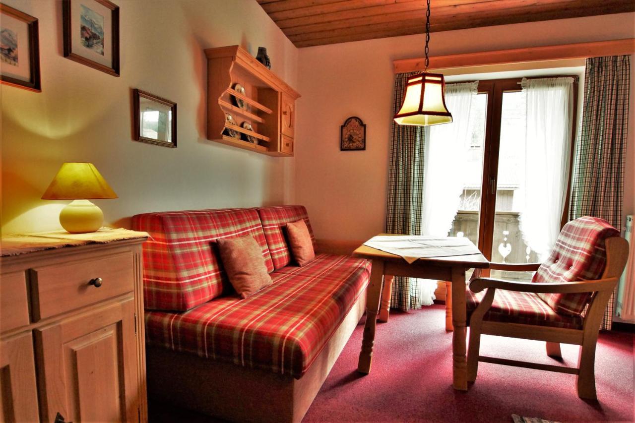 Hotel Ferienhaus Waldwinkl à Grainau Extérieur photo