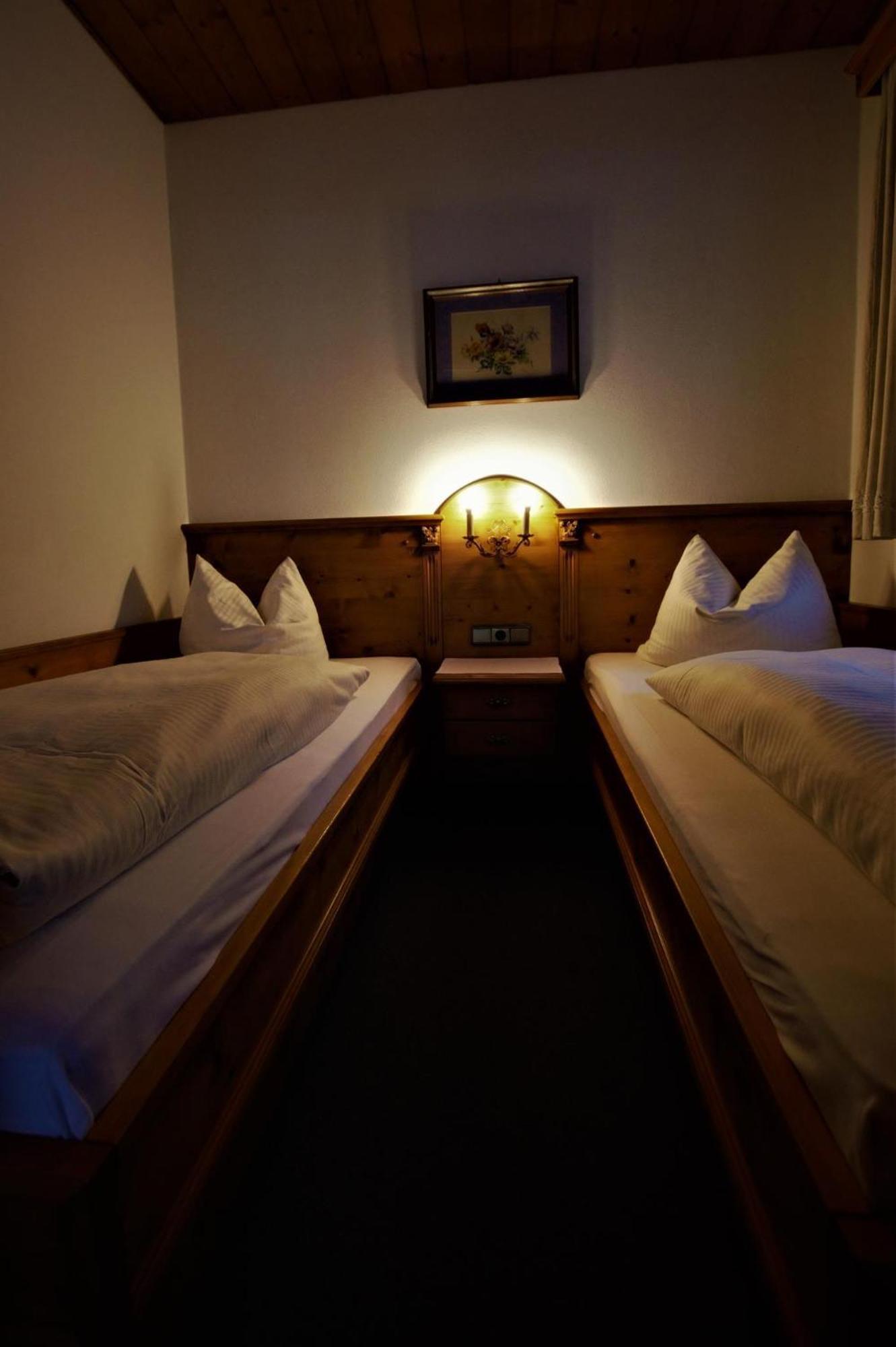 Hotel Ferienhaus Waldwinkl à Grainau Chambre photo