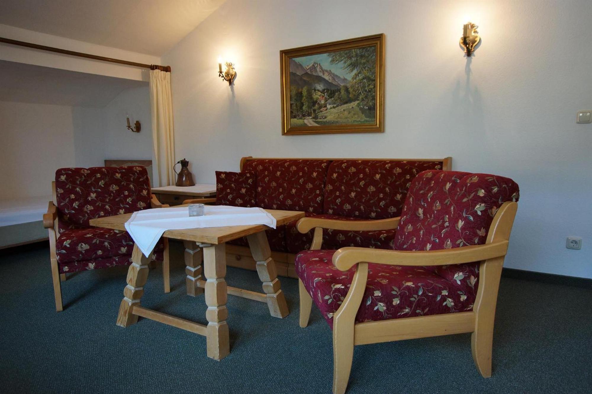 Hotel Ferienhaus Waldwinkl à Grainau Chambre photo