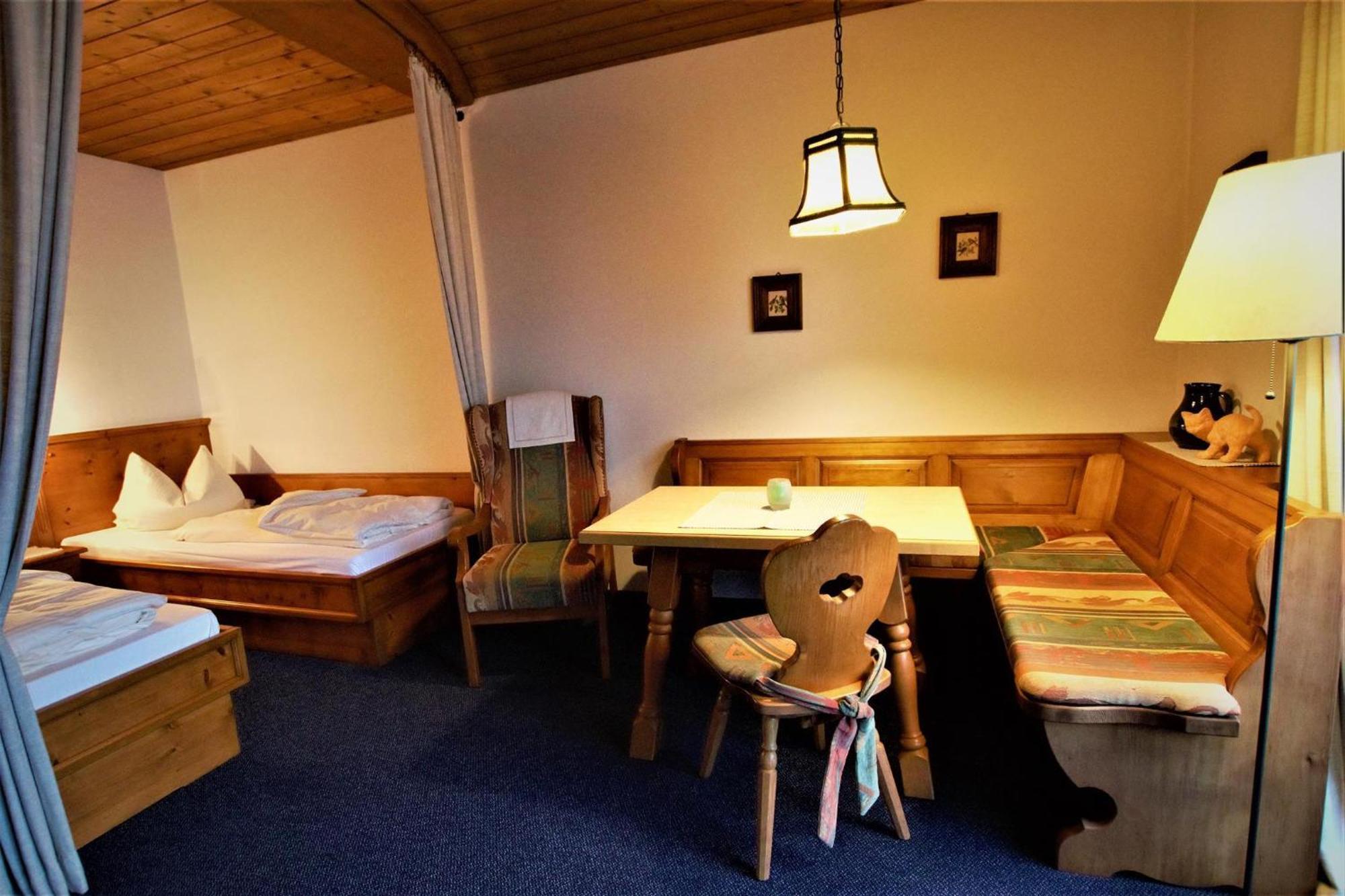 Hotel Ferienhaus Waldwinkl à Grainau Chambre photo