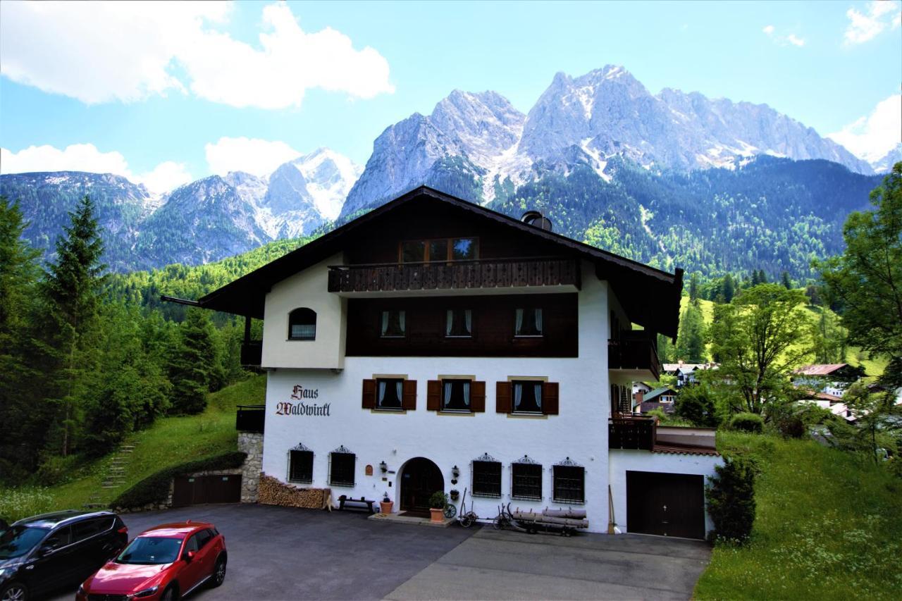 Hotel Ferienhaus Waldwinkl à Grainau Extérieur photo